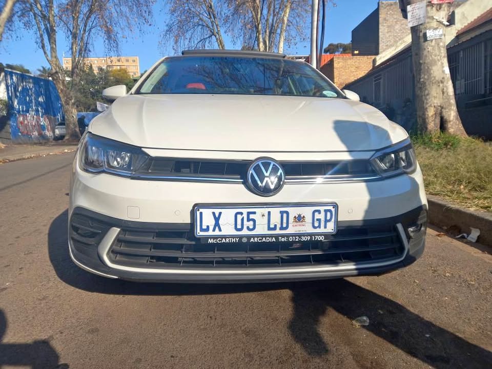 2024 VW Polo 9 Hatchback 1.0 Petrol, Automatic, off White Full Service History.