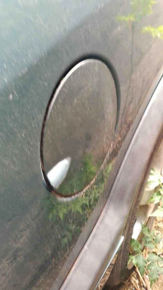 Opel Zafira petrol flap - Private Seller Opel Zafira petrol flap - Private Seller