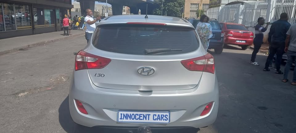 2016 HYUNDAI i30 1.6ENGINE PETROL, MANUAL TRANSMISSION, SILVER COLOUR, 119000KM