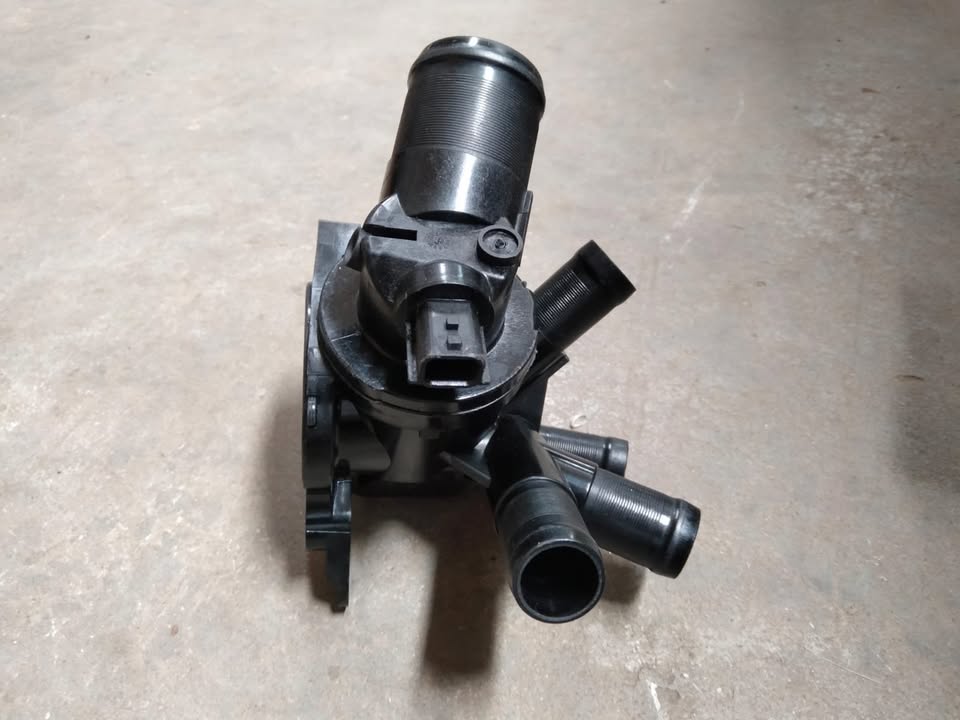 NISSAN QASHQAI THERMOSTAT HOUSING