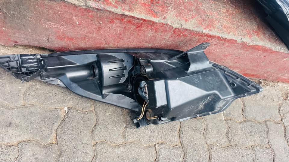 Chevrolet Spark headlight - Private Seller