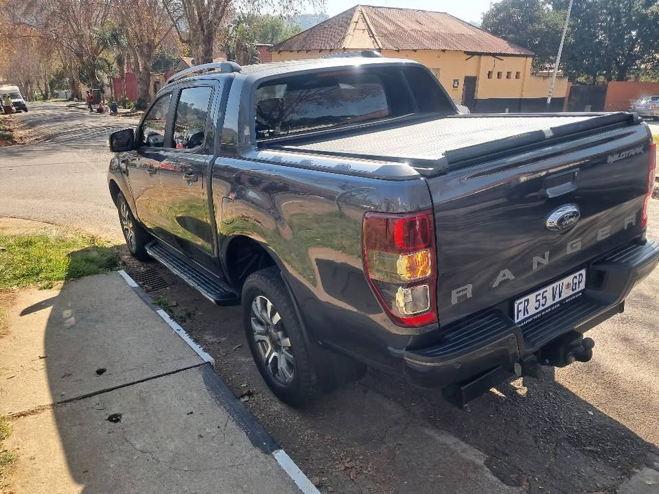 Ford Ranger Double Cab Diesel Automatic 3.2 wild Truk 2017