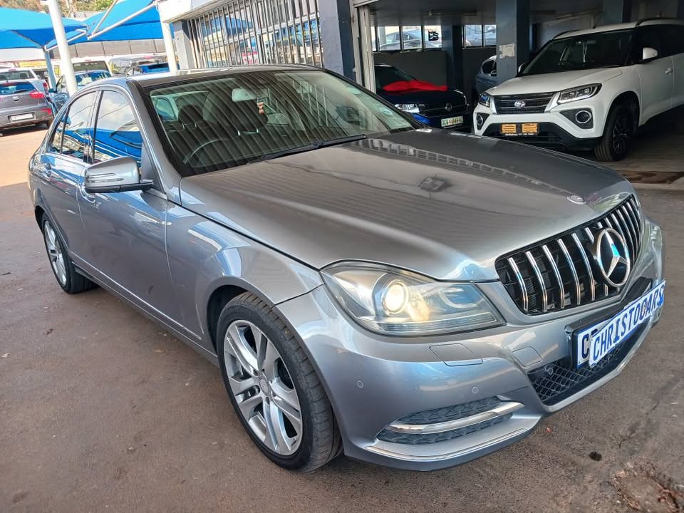 2012 model Mercedes Benz C180 sedan automatic transmission petrol mileage 116000km
