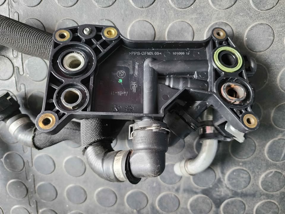 BMW TRANSMISSION OIL COOLER - Private Seller