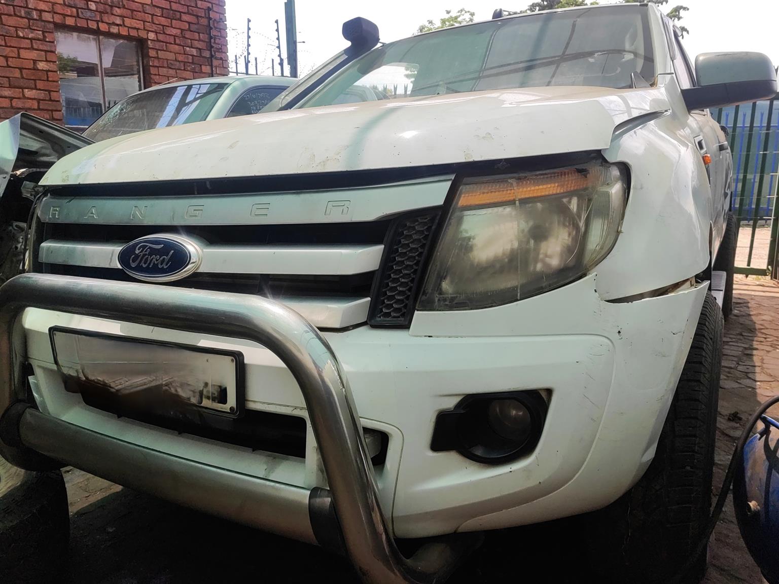 RANGER 3.2 AUTO 4X4 STRIPPING FOR SPARES - Private Seller RANGER 3.2 AUTO 4X4 STRIPPING FOR SPARES - Private Seller