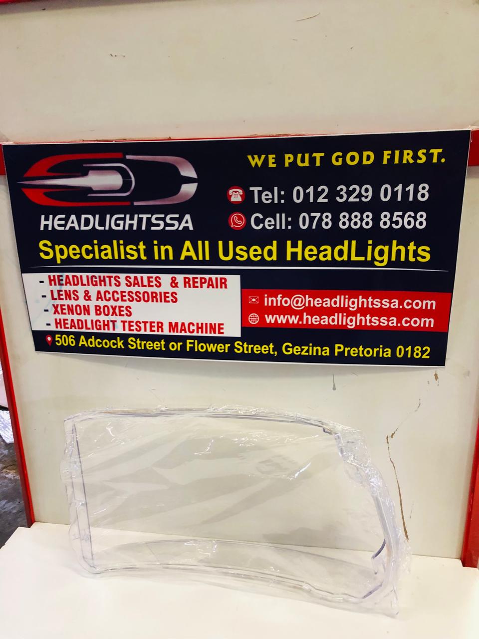 Range Rover Discovery 4 left side headlight replacement lens - Private Seller