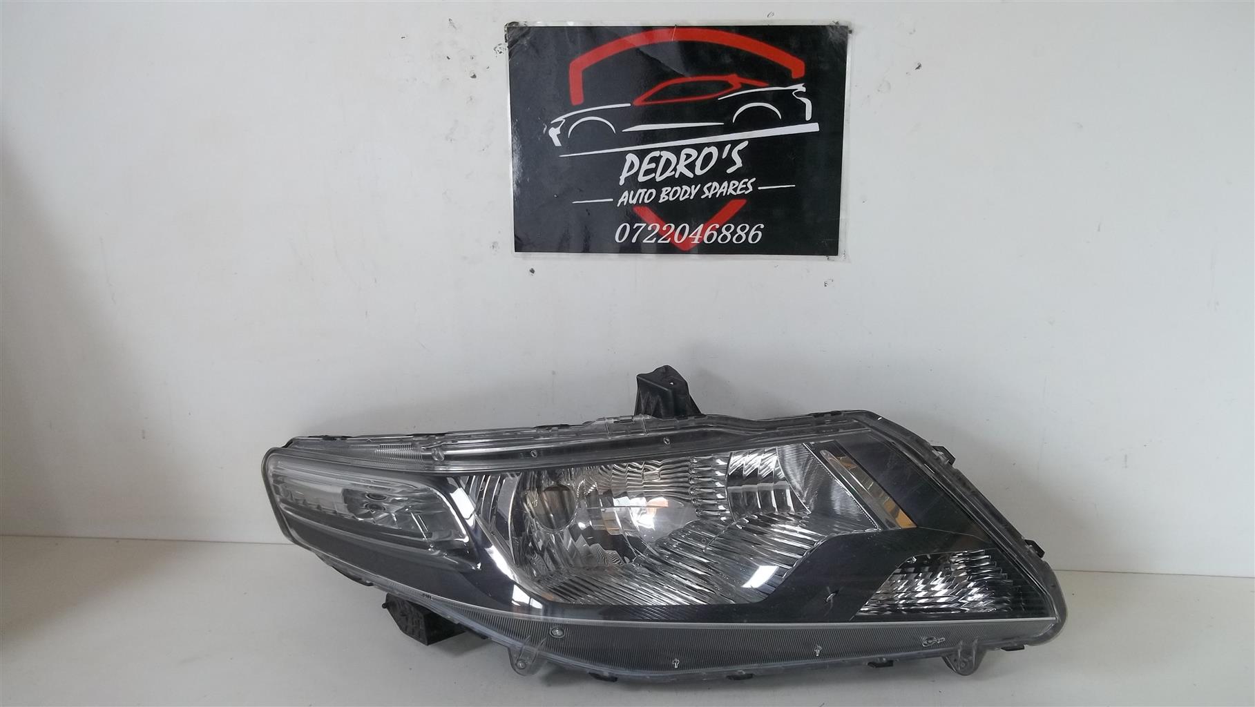 Honda Ballade '12-'14 right headlight - Private Seller Honda Ballade '12-'14 right headlight - Private Seller