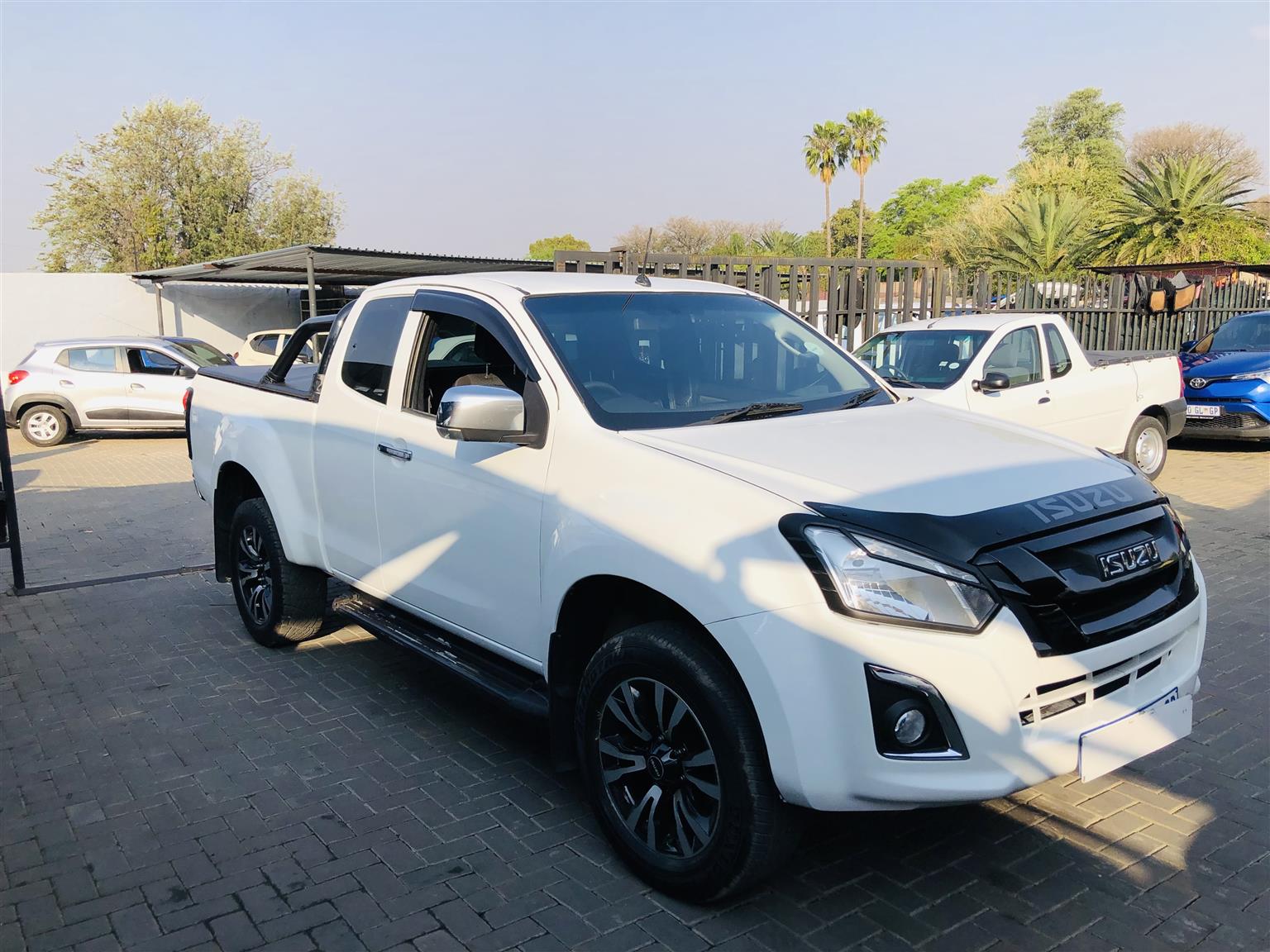Used 2016 Isuzu KB 250D-Teq double cab Hi-Rider - Private Seller Used 2016 Isuzu KB 250D-Teq double cab Hi-Rider - Private Seller