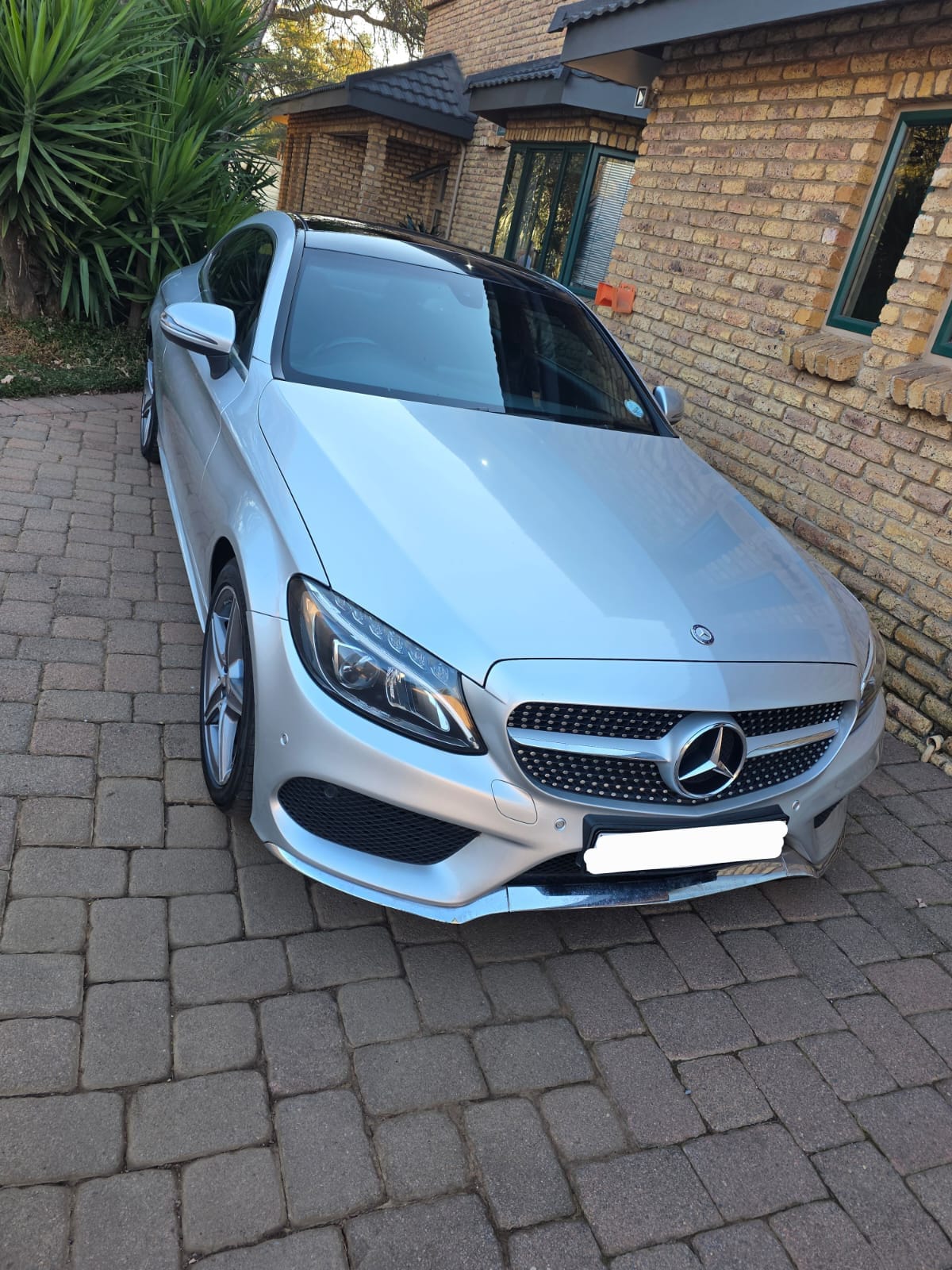 Used 2016 Mercedes-Benz C-Class C200 coupe AMG Line - Private Seller Used 2016 Mercedes-Benz C-Class C200 coupe AMG Line - Private Seller