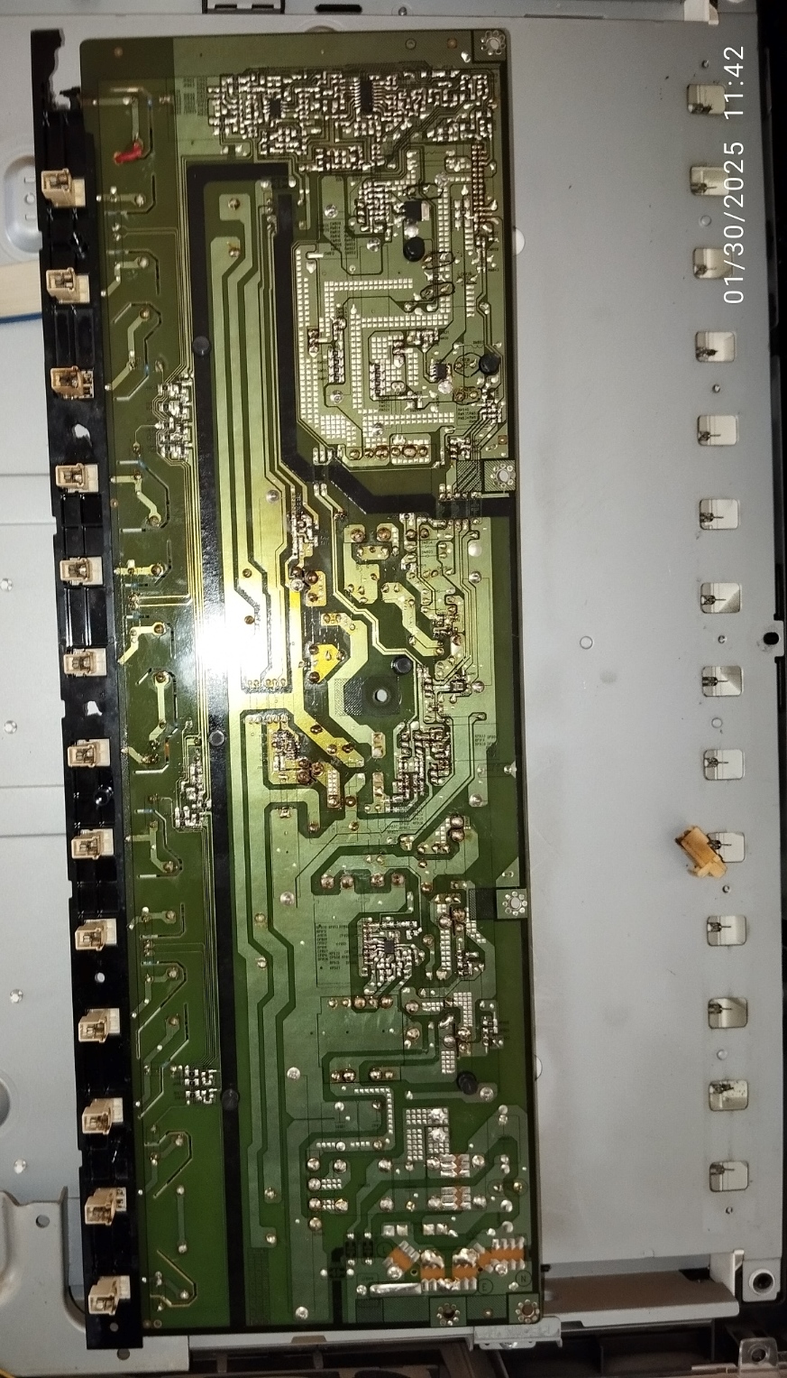 Samsung LA40B530P7R LCD TV for spares or repairs only!