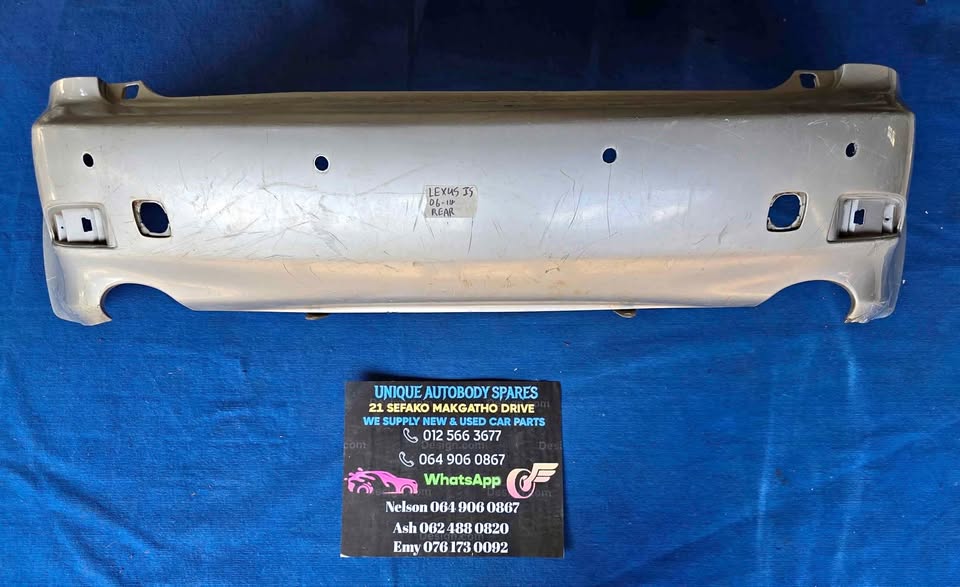 Lexus IS 2006 - 2014 Rear Bumper - Private Seller Lexus IS 2006 - 2014 Rear Bumper - Private Seller