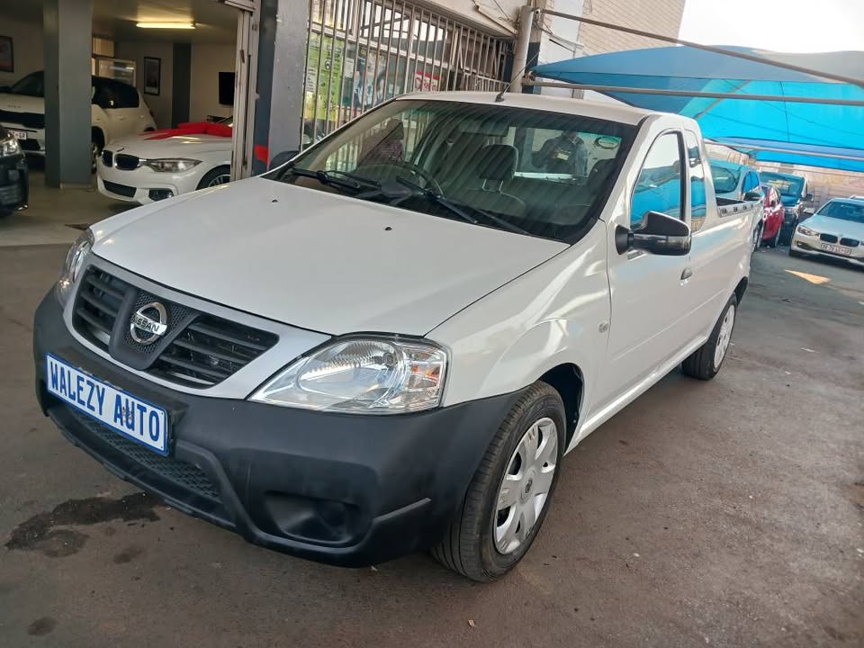 2014 NISSAN NP200 1.6 BAKKIE Transmission: Manual Mileage: 85000km Fueltype: Petrol White
