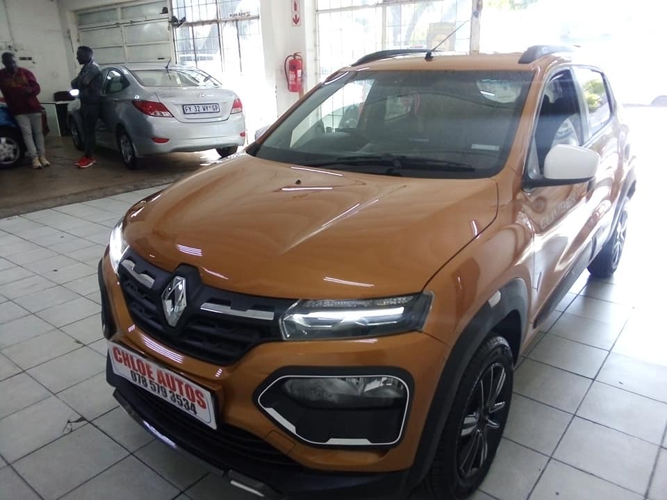 2022 RENULT KWID 1.0 DYNAMIC ACCIDENT FREE ORANGE REVERSE CAMERA, AUTOMATIC PETROL 2500KM