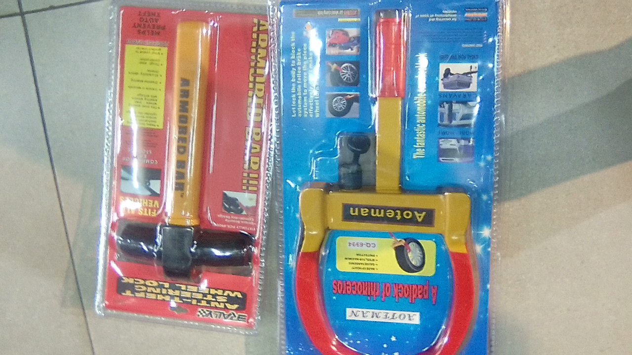 SELLING CAR STEERING LOCK AND WHEEL LOCK