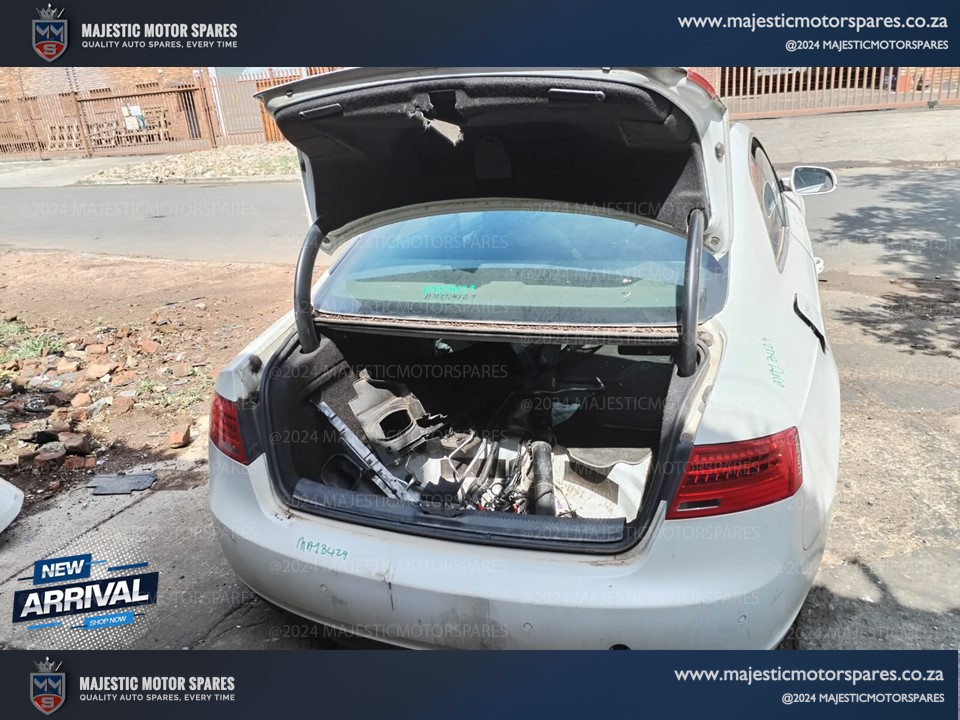 Audi A5 2012 stripping for used spares used parts