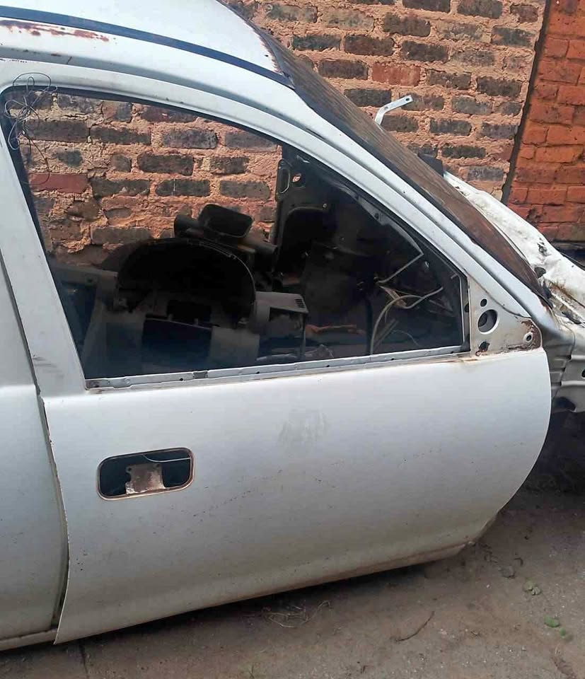 Opel Corsa Classic Sedan RF door Opel Corsa Classic Sedan RF door