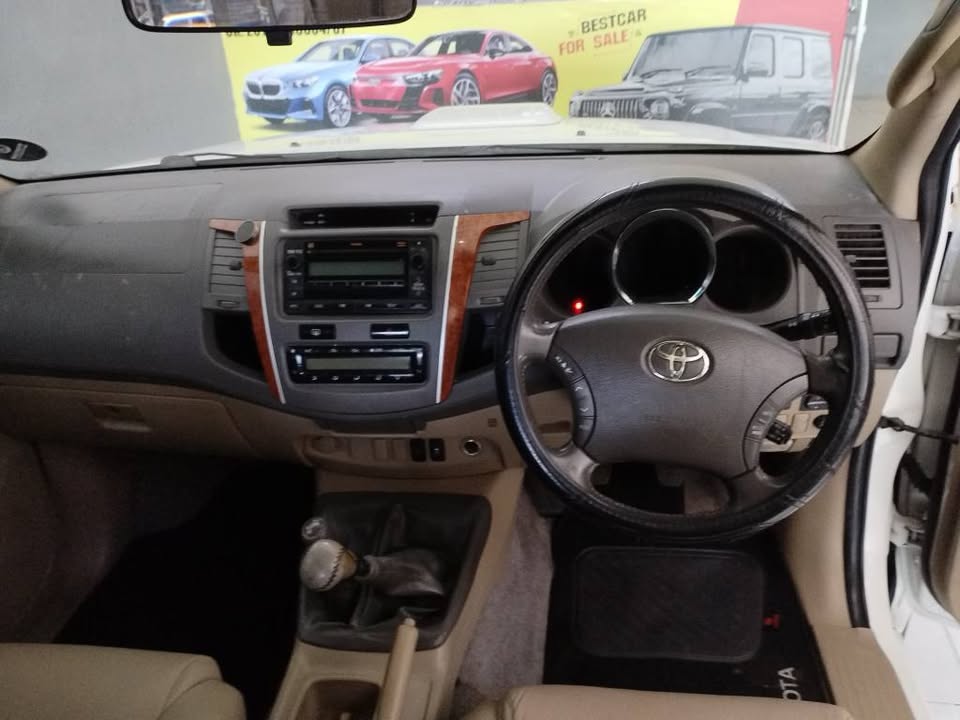 2012 TOYOTA FORTUNER 3,0 D4D 4X4 MANUAL