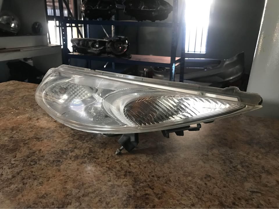 2016 Nissan Juke right corner light - Private Seller