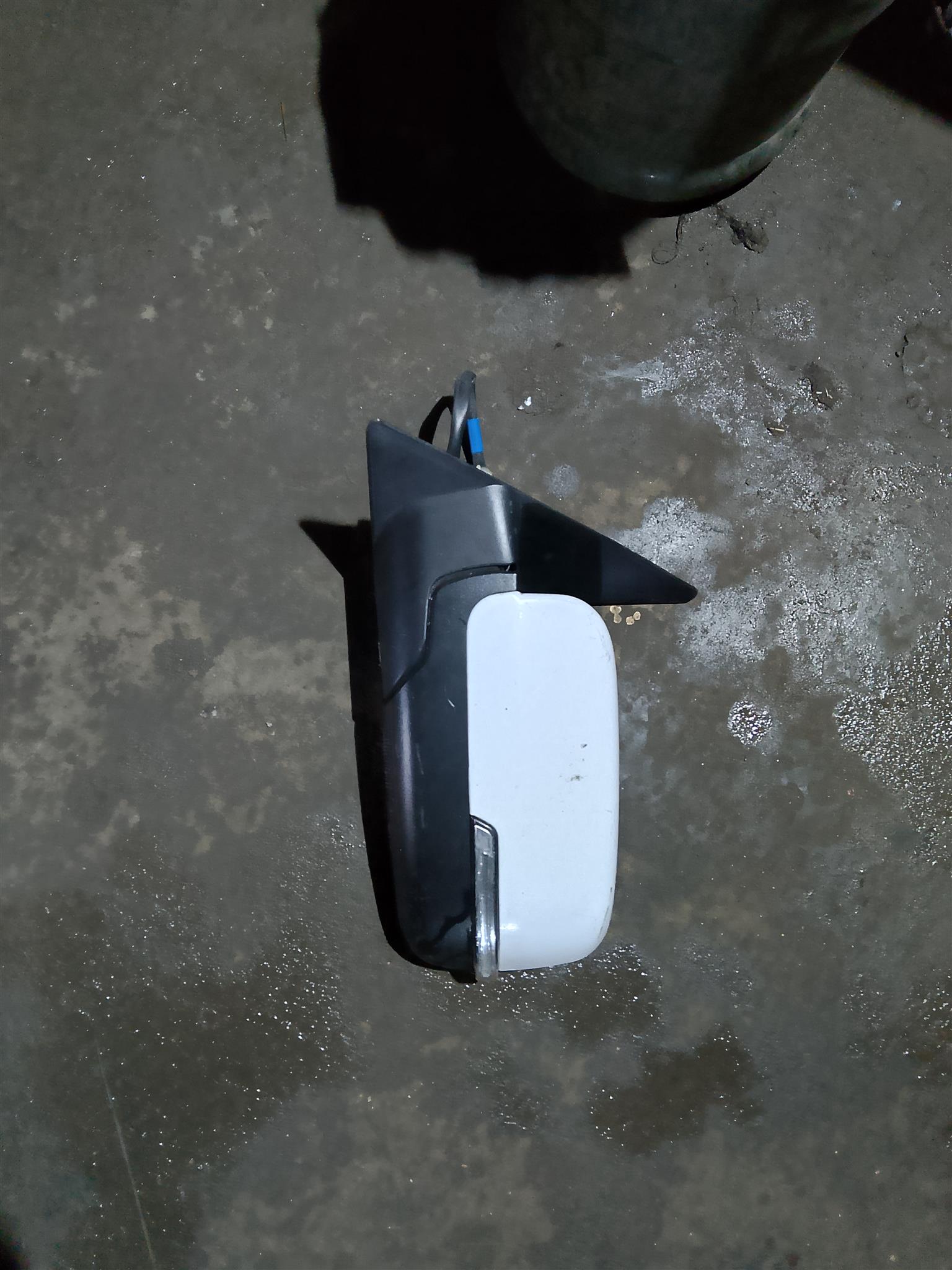 Mahindra Scorpio mirrors - Private Seller