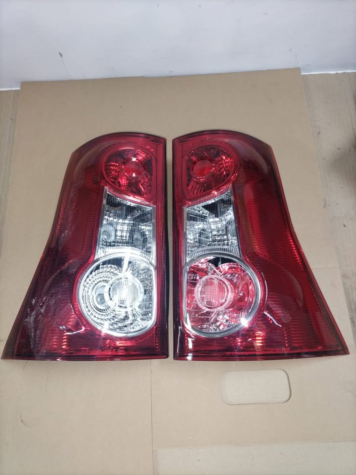 NISSAN NP200 TAIL LIGHTS - Private Seller NISSAN NP200 TAIL LIGHTS - Private Seller