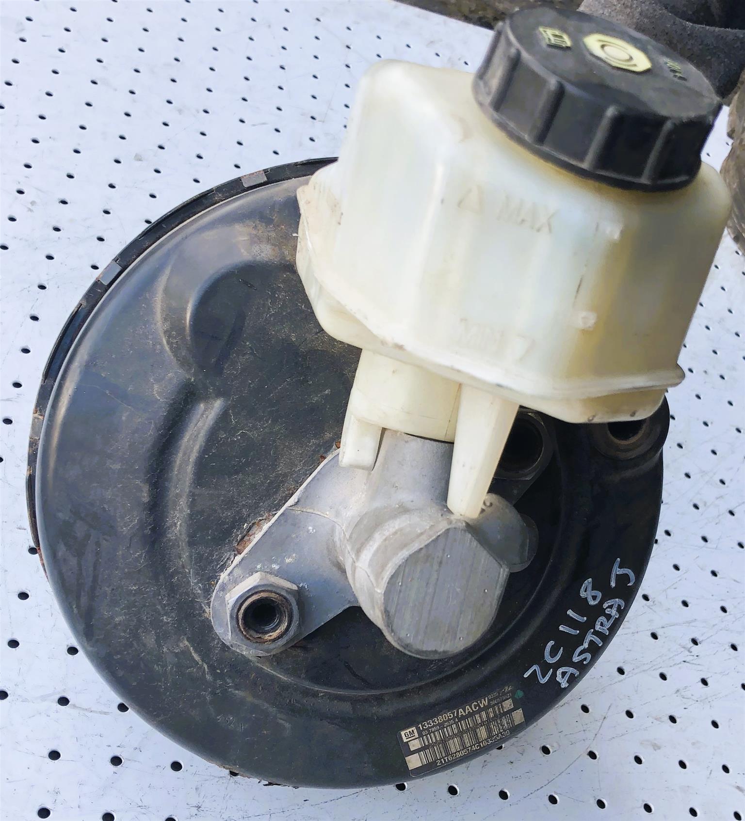 OPEL ASTRA J 1.4T BRAKE BOOSTER AND MASTER (ZC118) - Private Seller OPEL ASTRA J 1.4T BRAKE BOOSTER AND MASTER (ZC118) - Private Seller