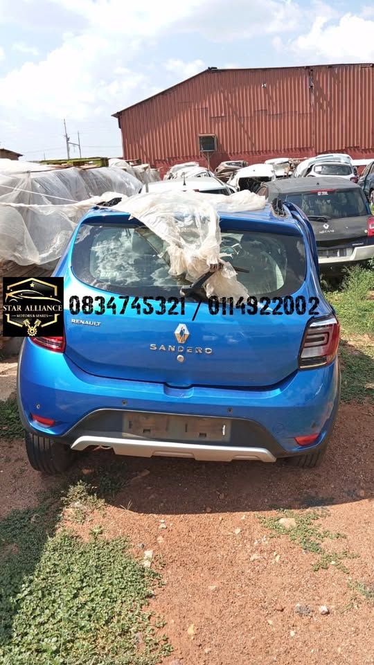 RENAULT SANDERO STRIPPING FOR SPARES - Private Seller RENAULT SANDERO STRIPPING FOR SPARES - Private Seller