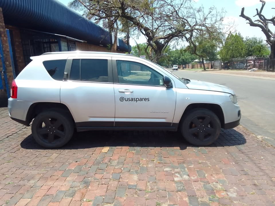 2013 Jeep compass 2.0 manual petrol - Private Seller 2013 Jeep compass 2.0 manual petrol - Private Seller