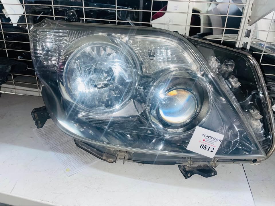 TOYOTA PRADO HEADLIGHTS 2011 - Private Seller