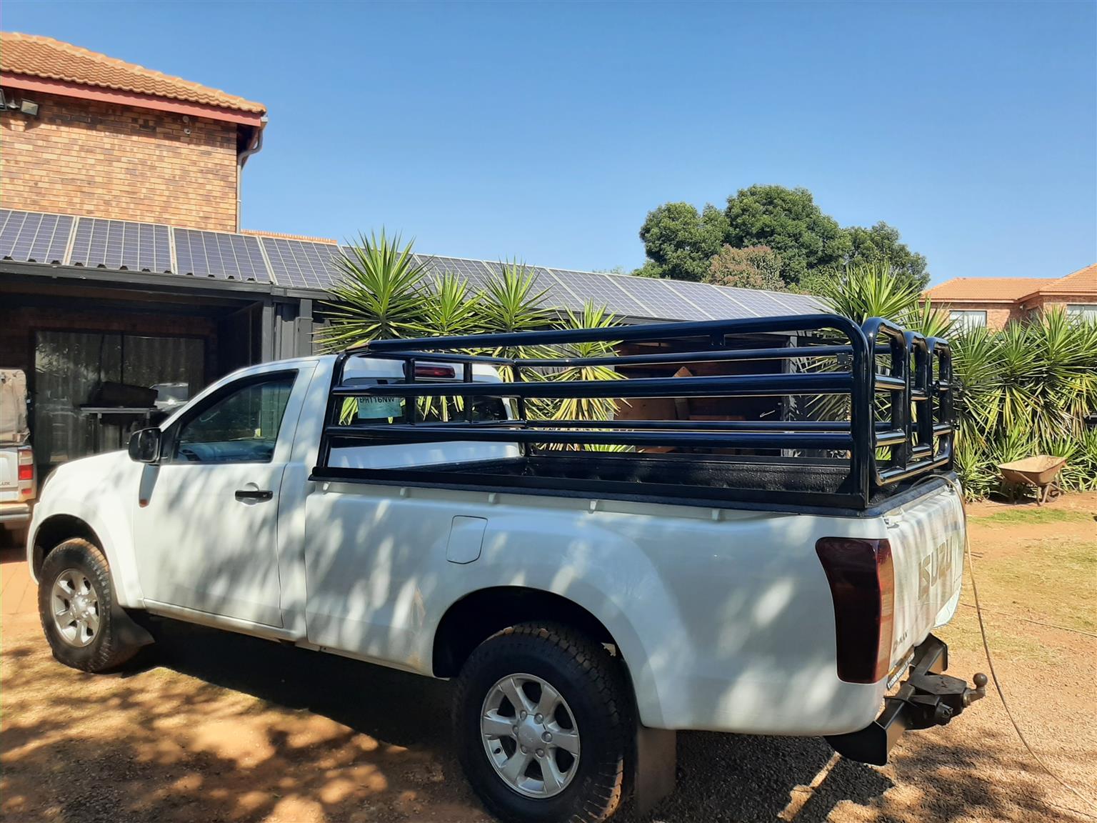 Isuzu or GD6 SC CATTLE RAILS for sale - Private Seller