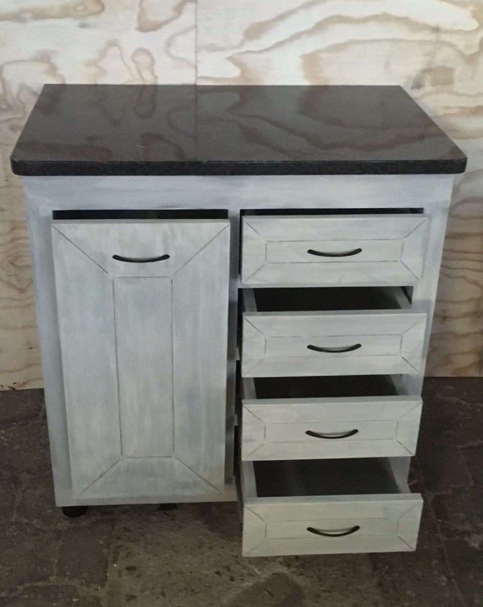 Kitchen Cupboard Base Unit Farmhouse Series 900 Grey Washed Junk