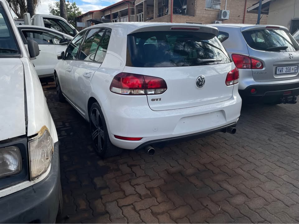 GOLF GTI 6 MANUAL SPARES - Private Seller GOLF GTI 6 MANUAL SPARES - Private Seller