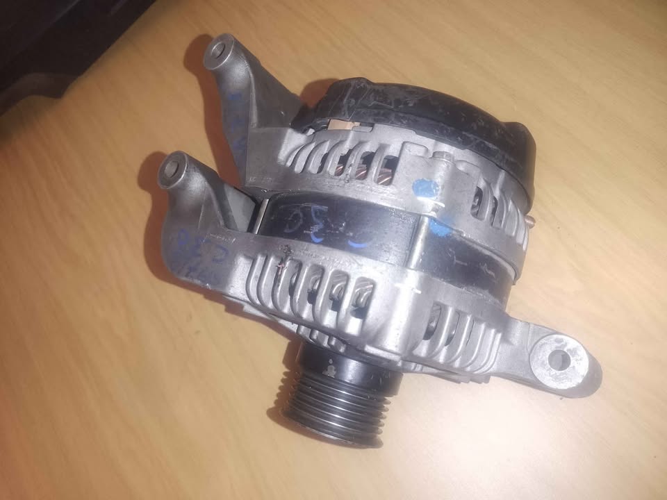 VOLVO C30 2008 ALTERNATOR FOR SALE (DELIVERY AVAILABLE NATION WIDE) - Private Seller