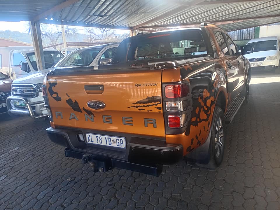 2017 Ford Ranger Double Wildtrak 3.2 Automatic Diesel Orange Reverse camera Reverse sensor Spare key