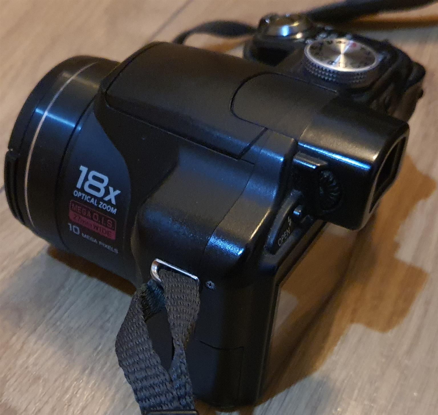 Panasonic Lumix DMC-FZ28 with extra Battry