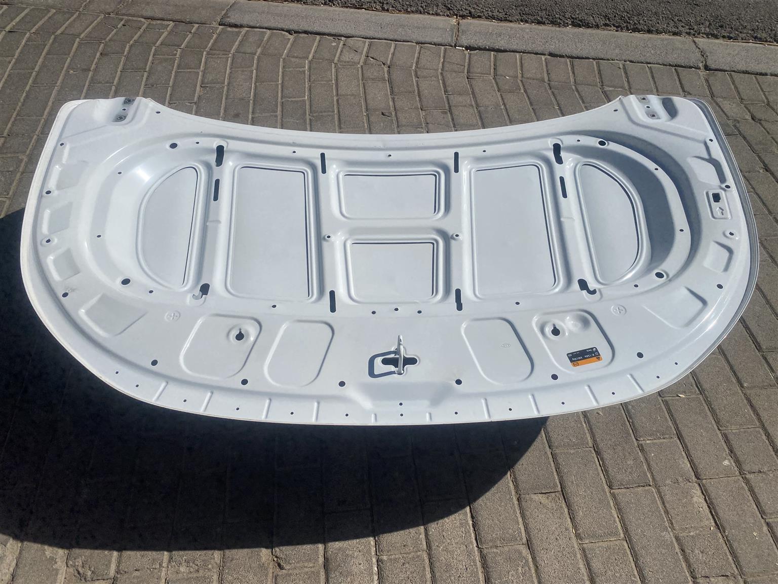 2024 KIA SELTOS BONNET HOOD FOR SALE. IN EXCELLENT CONDITION - Private Seller 2024 KIA SELTOS BONNET HOOD FOR SALE. IN EXCELLENT CONDITION - Private Seller
