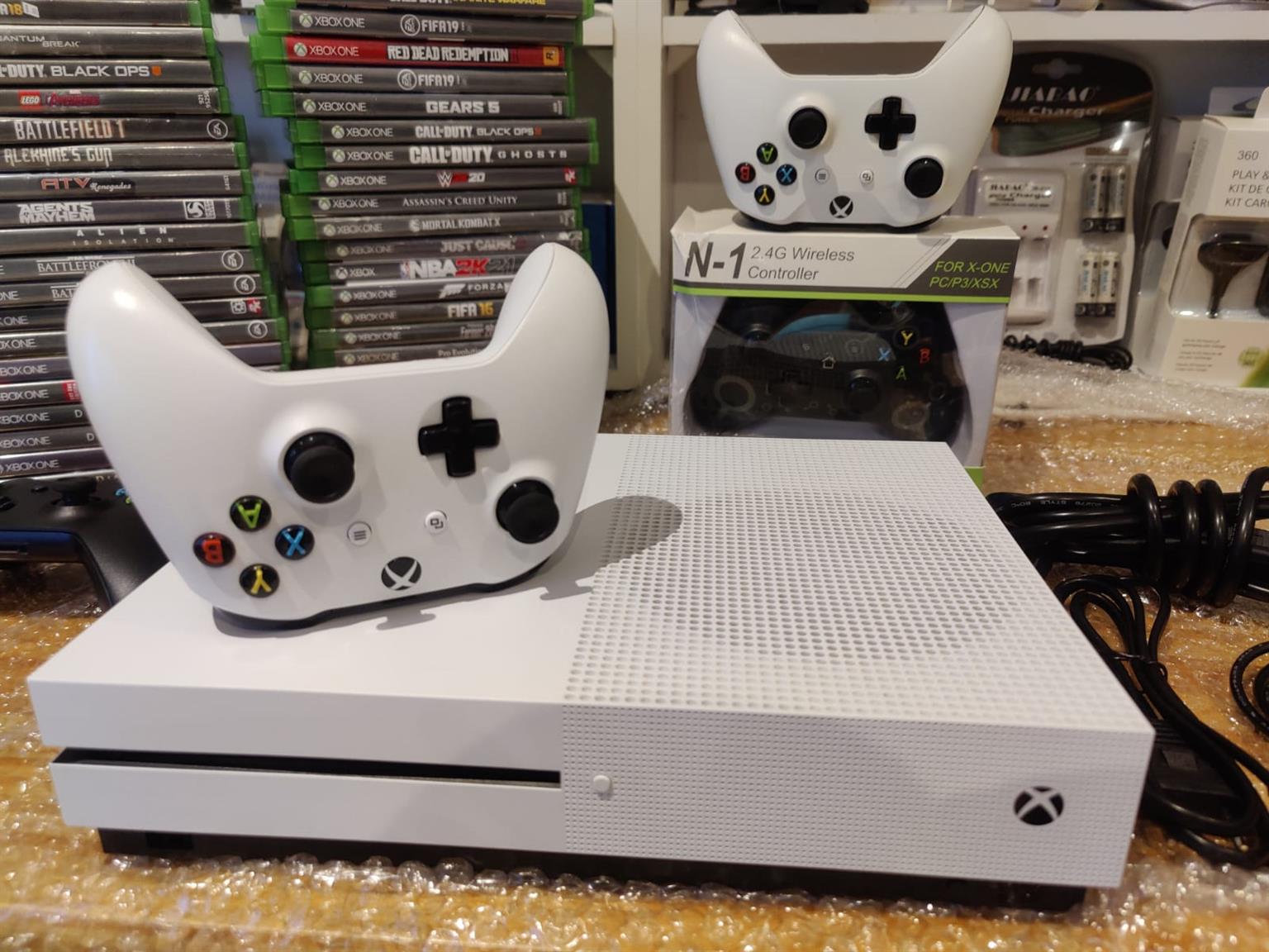 Xbox one s 1tb  As good as new price is R4500 not negotiable