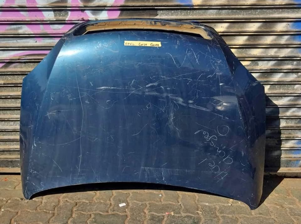 Opel Corsa Gamma bonnet - Private Seller
