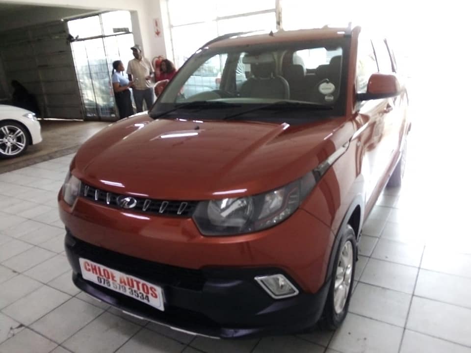 2017 ORANGE MAHINDRA KUV 100 K8 MANUAL  MILIAGE 85000 km PETROL