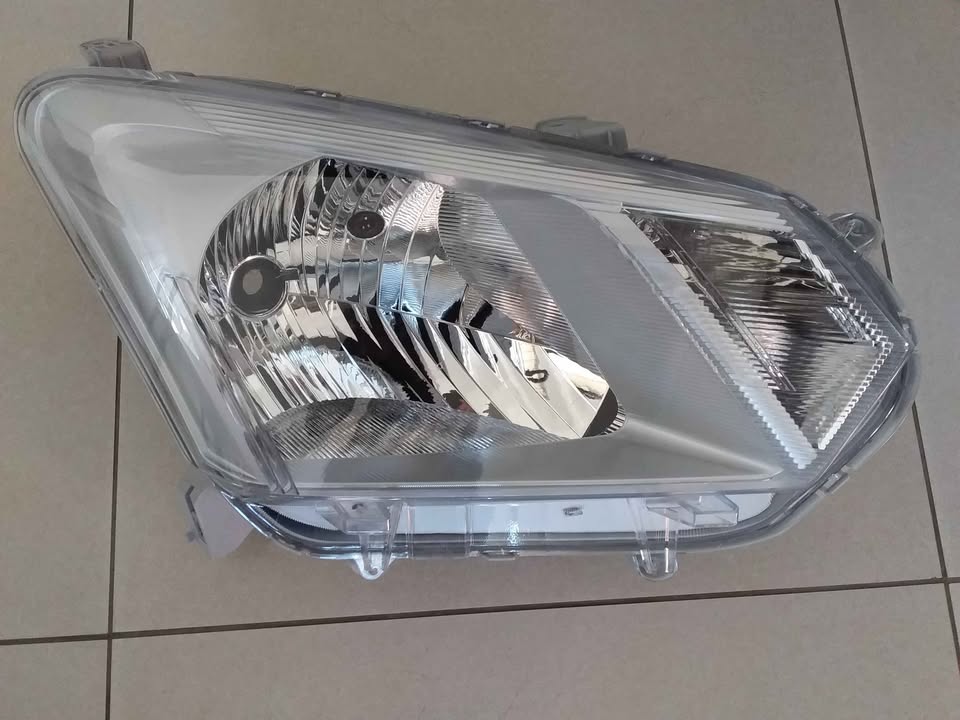 ISUZU FLEETSIDE 2016 /2019 BRAND NEW HEADLIGHTS  FORSALE
