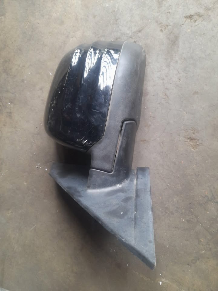 MAHINDRA KUV100 LEFT SIDE MIRROR AVAILABLE - Private Seller MAHINDRA KUV100 LEFT SIDE MIRROR AVAILABLE - Private Seller