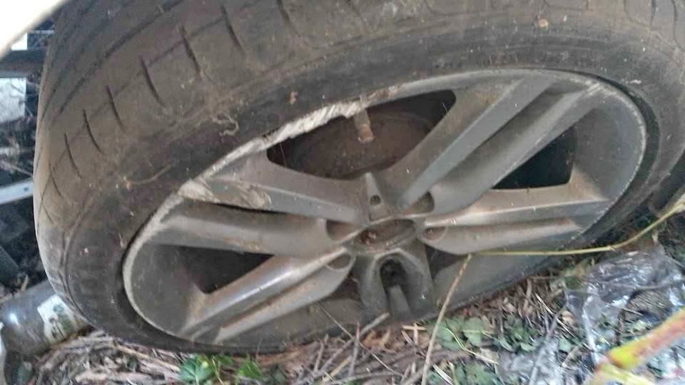 BMW 740i LF rim and tyre - Private Seller