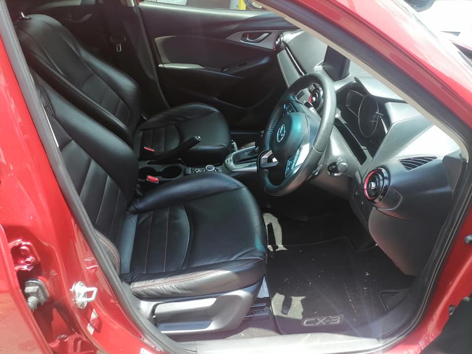 2017 Mazda CX3 SkyActive Technology 2.0 Automatic with a leather seat