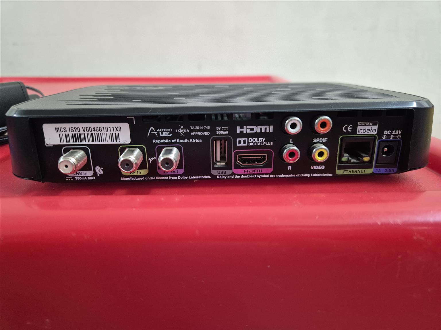 DSTV HD Decoder (Model 4U) - Please read description