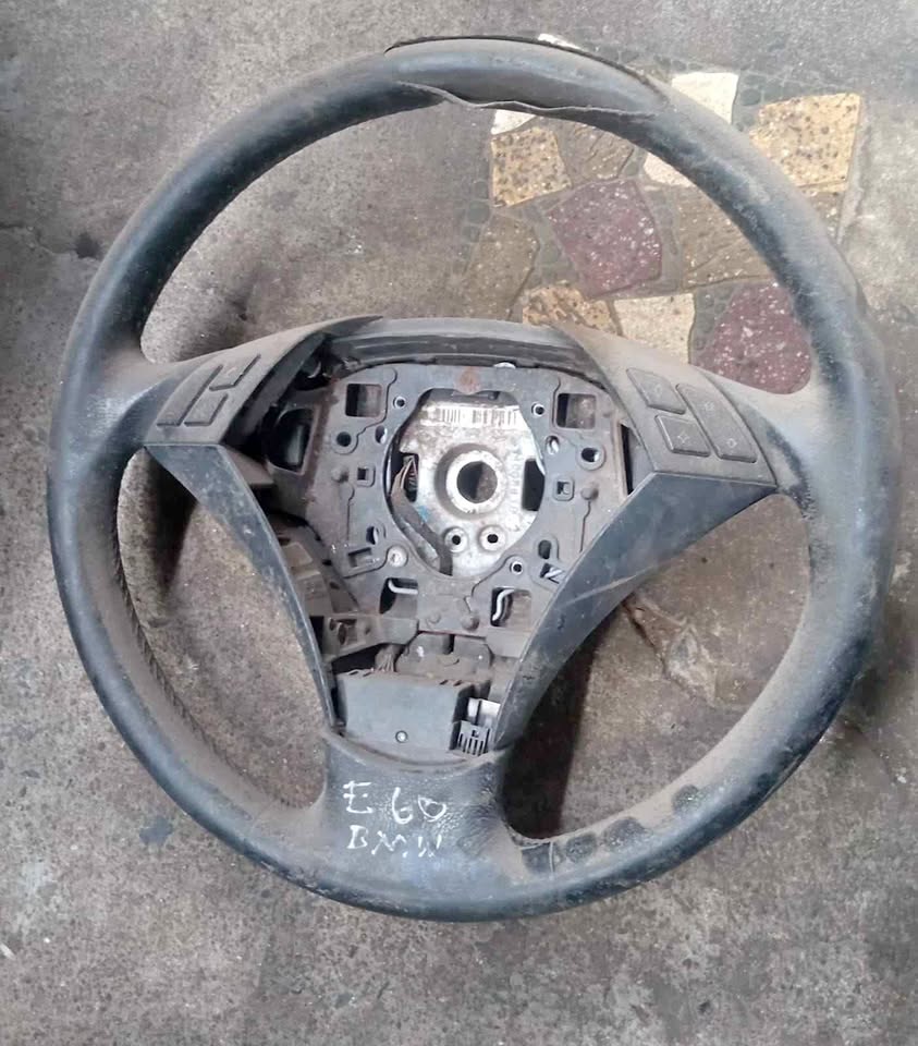 Bmw e60 steering wheel - Private Seller Bmw e60 steering wheel - Private Seller