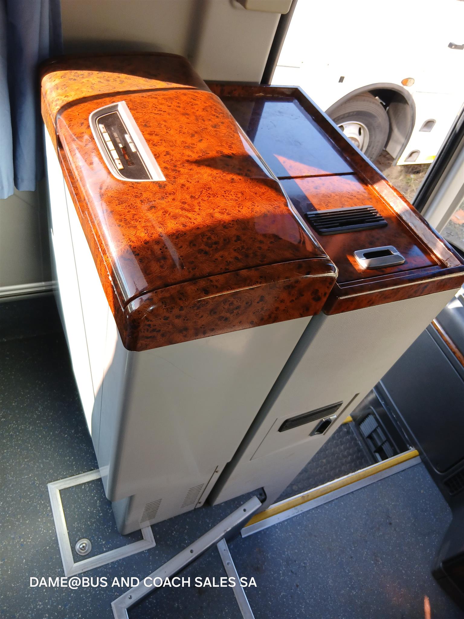 2010 Hyundai Universe EXPRESS 40 seater