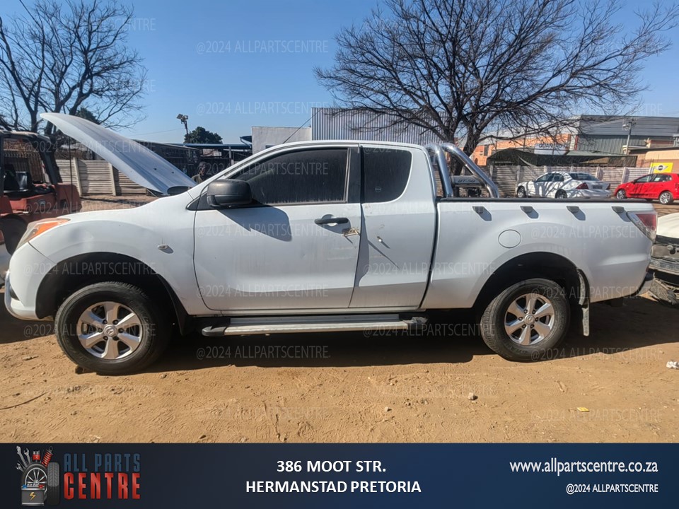 Mazda BT-50 2.2 stripping for parts