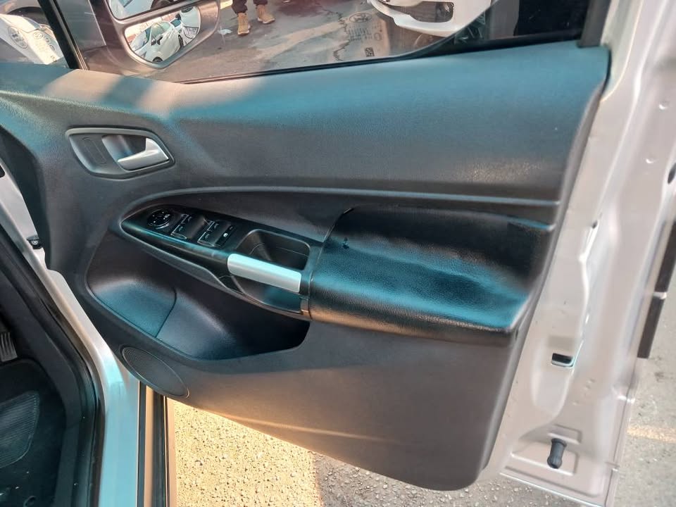 2016 FORD TOYRNERO CONNECT 1.6 Transmission: Manual Mileage: 112000km Fueltype: Diesel Silver