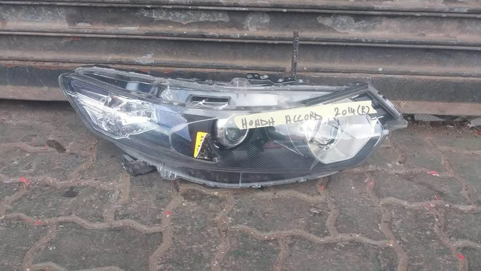Honda Accord headlight 2014 - Private Seller Honda Accord headlight 2014 - Private Seller