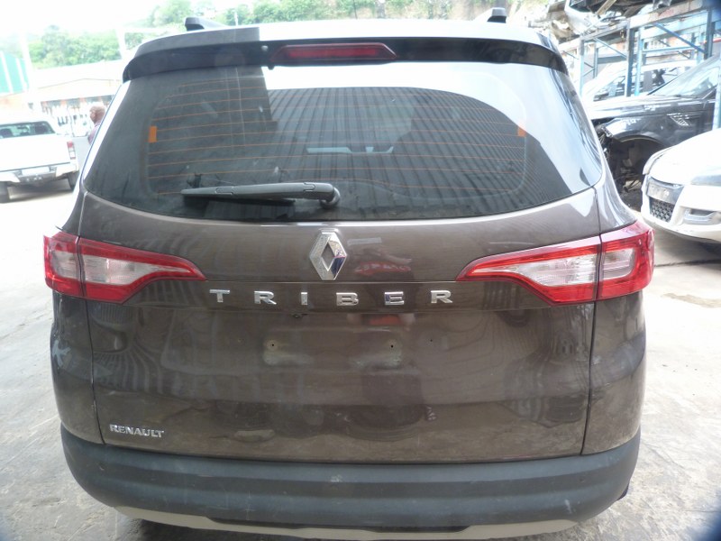 Renault Triber 1.0 Manual B4DA - 2022 SPARESBOYZ STRIPPING FOR SPARES - Private Seller Renault Triber 1.0 Manual B4DA - 2022 SPARESBOYZ STRIPPING FOR SPARES - Private Seller