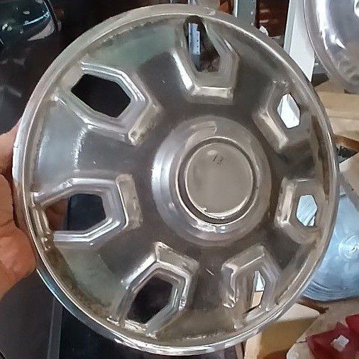 Datsun, wheel cap - Private Seller